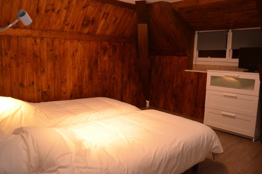 Auberge Du Lac Hotel Marcilly-sur-Tille Quarto foto